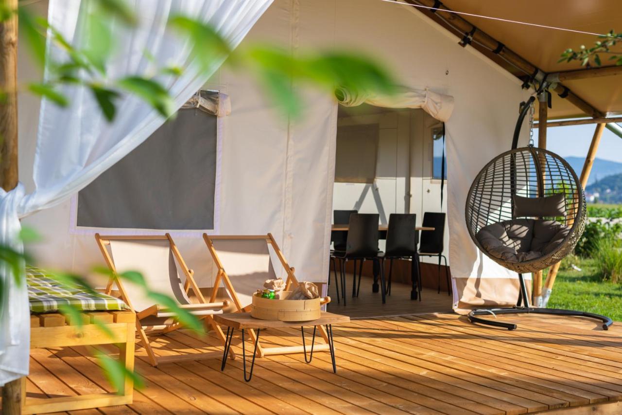 Glamping Kolpa Resort Gradac ภายนอก รูปภาพ