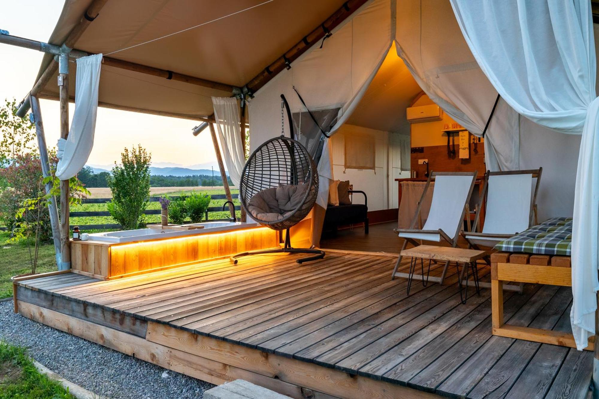 Glamping Kolpa Resort Gradac ภายนอก รูปภาพ